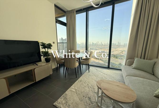 Fully Furnished | Ready to move | 4 cheques