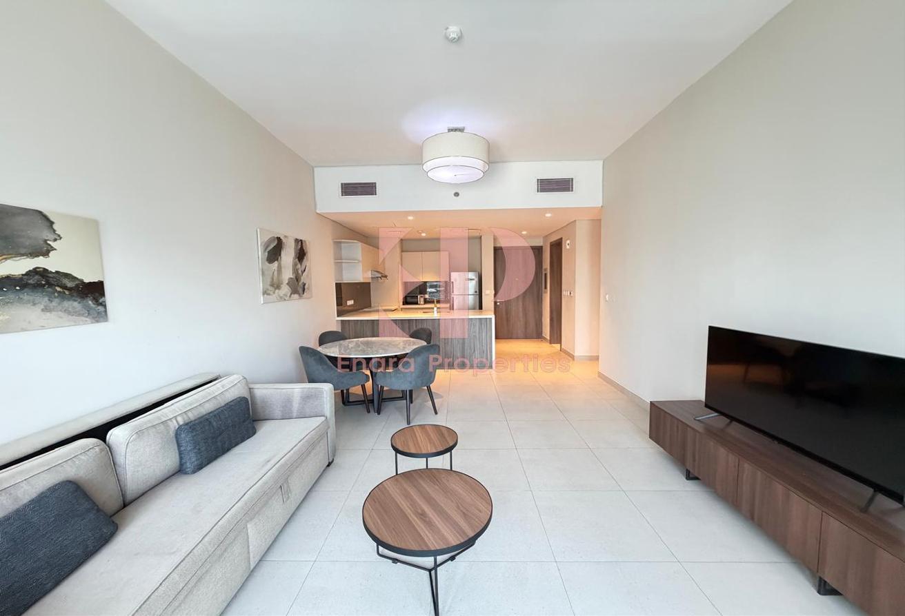 Fully Furnished l 2 BR l High Floor l Ready photo 3
