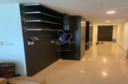 شقة - 2 غرف نوم - 3 حمامات للايجار في برج راس الخيمة - مارينا سكوير - جزيرة الريم - أبوظبي