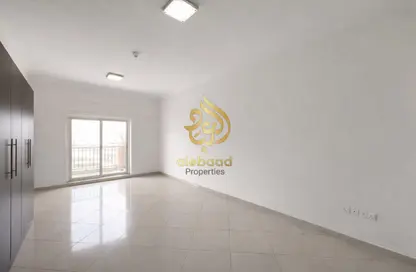 شقة - 1 حمام للايجار في إس بي ريزيدانس - المدينة العالمية المرحلة 2 - 4 الورسان - الورسان - دبي