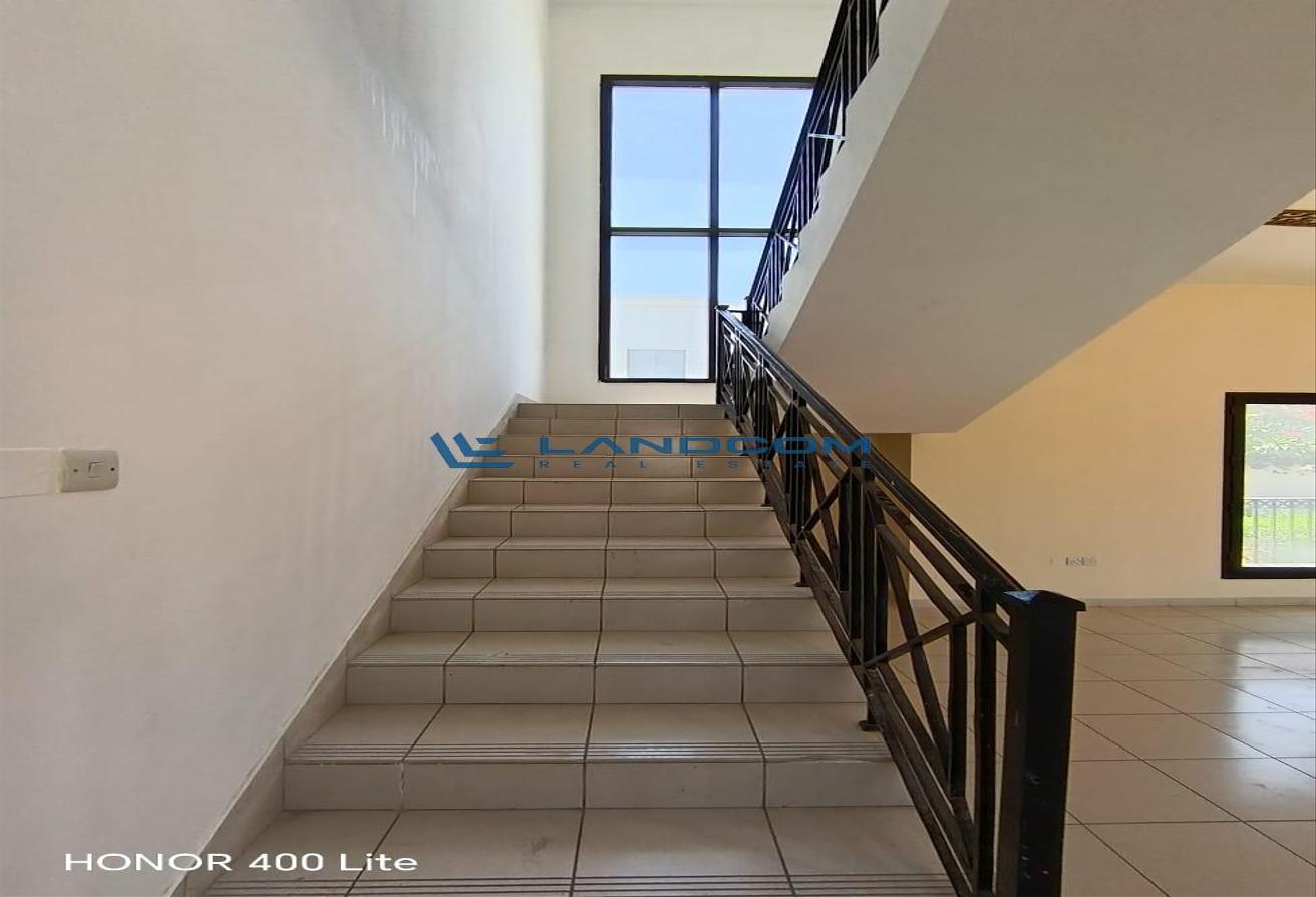 Luxury 5-Bedroom Villa | Spacious Layout | Covered Parking photo 6