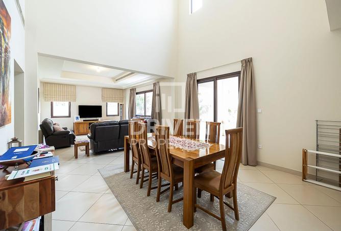 74235080 - Property Image 2