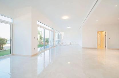 Villa - 5 Bedrooms - 6 Bathrooms for rent in Palma Residences - Palm Jumeirah - Dubai
