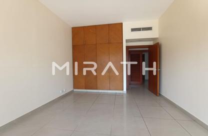 Apartment - 4 Bedrooms - 4 Bathrooms for rent in Golden Sands 9 - Al Mankhool - Bur Dubai - Dubai