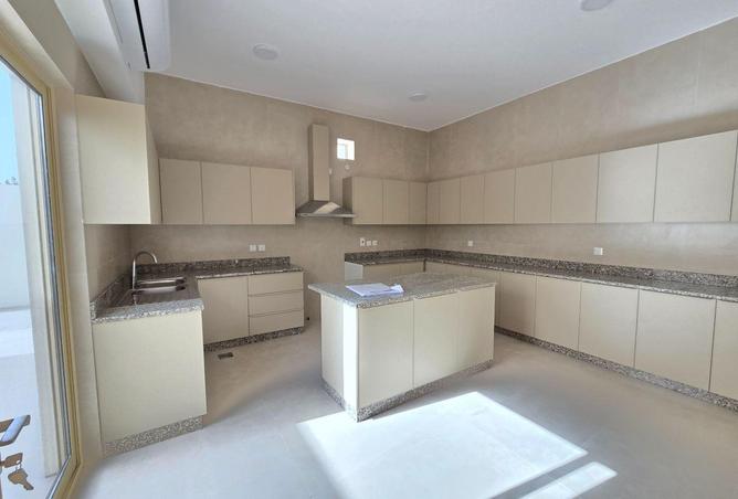 56542629 - Property Image 2