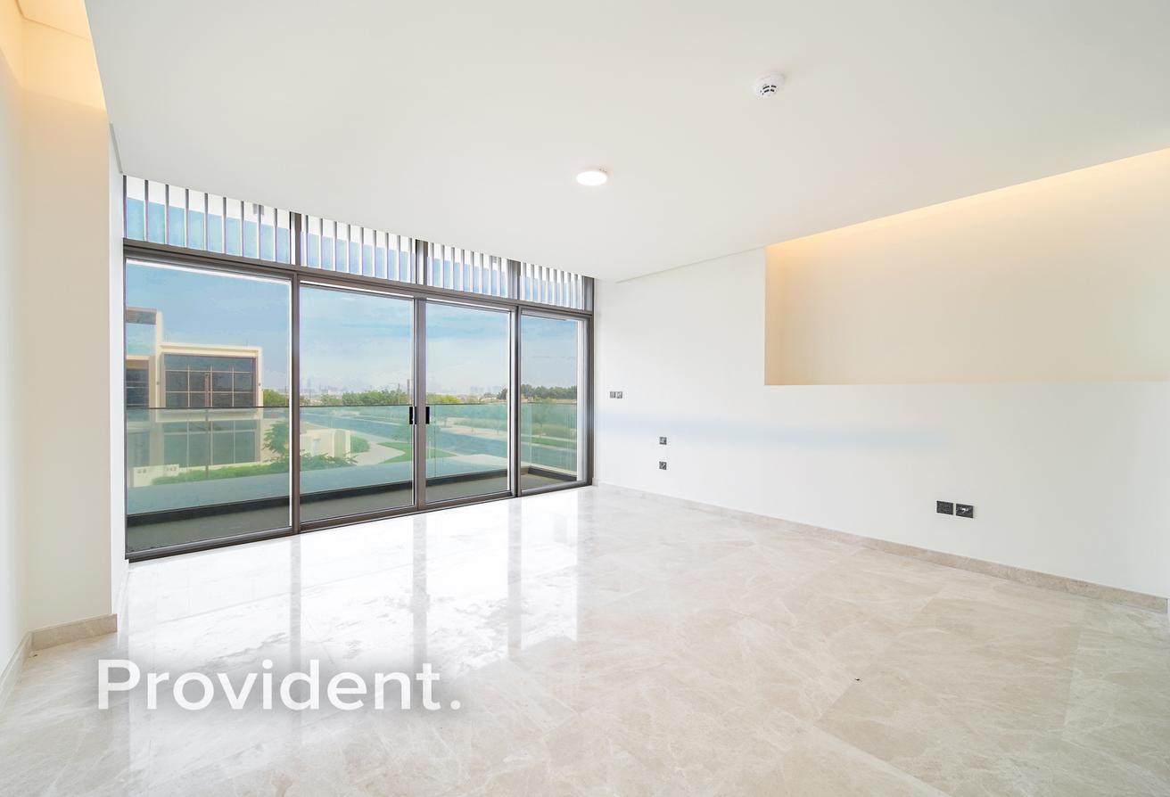 Large Layout | Vacant | Close To Amenities photo 15