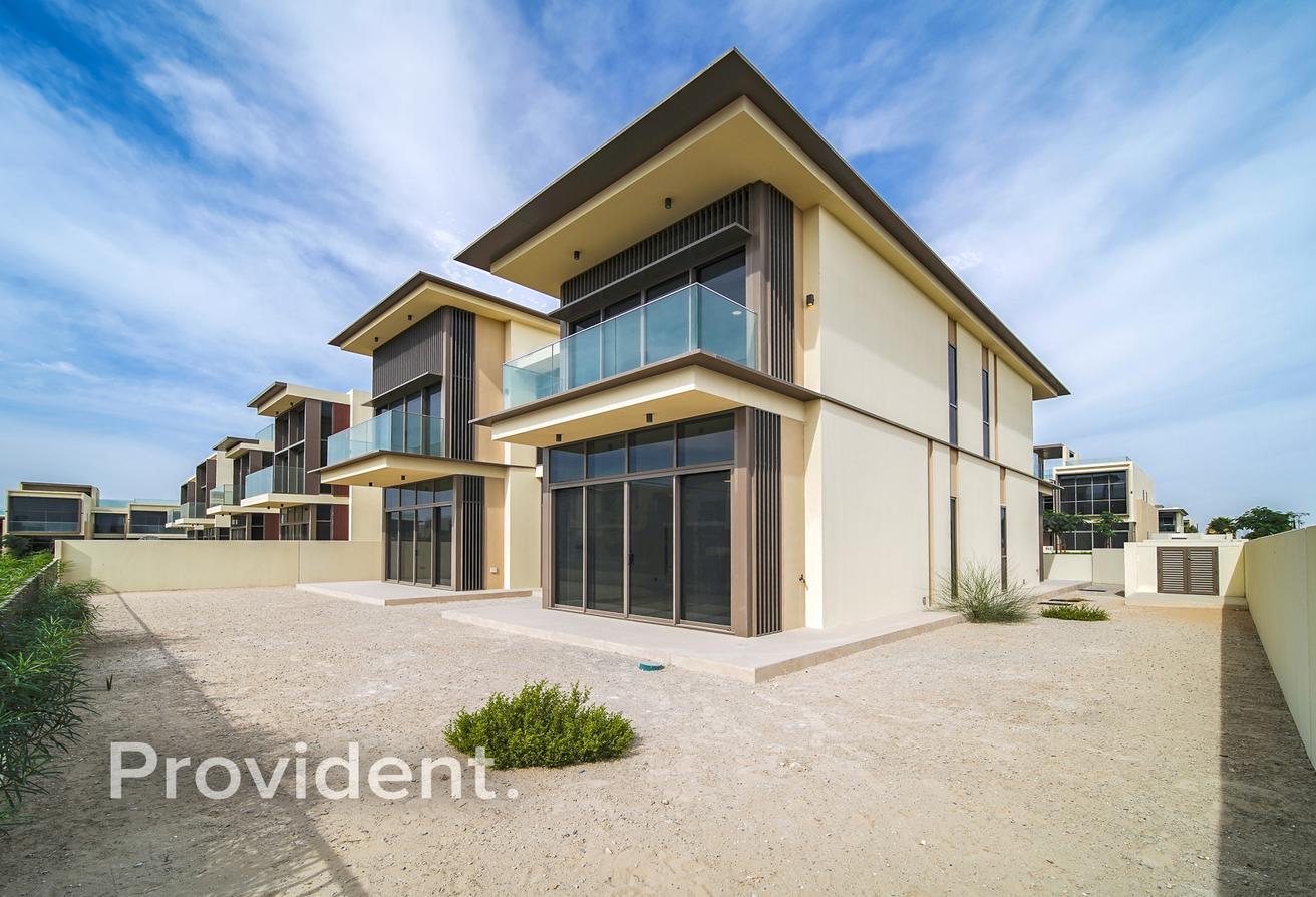 Large Layout | Vacant | Close To Amenities photo 22