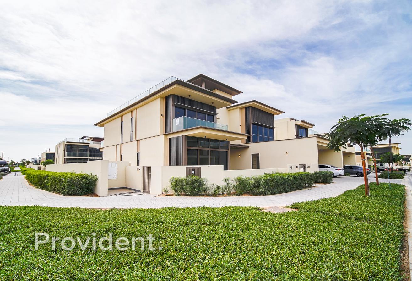 Large Layout | Vacant | Close To Amenities photo 27