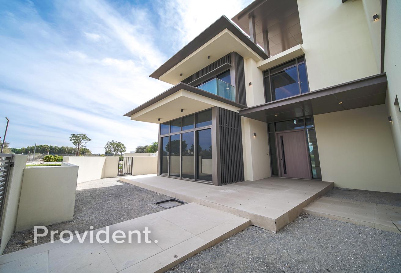 Large Layout | Vacant | Close To Amenities photo 25