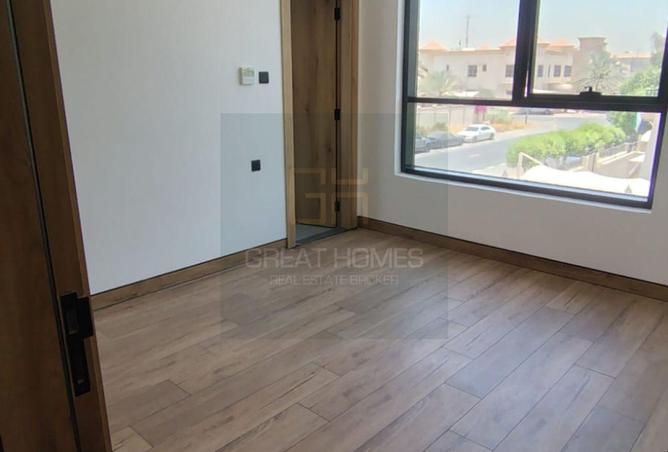 106836597 - Property Image 2