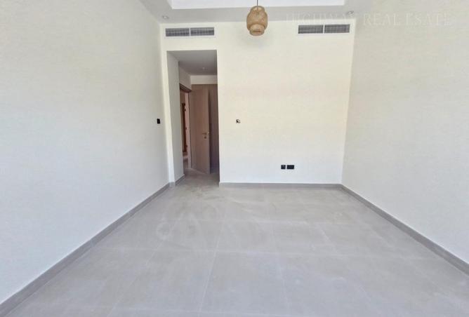 117271807 - Property Image 2