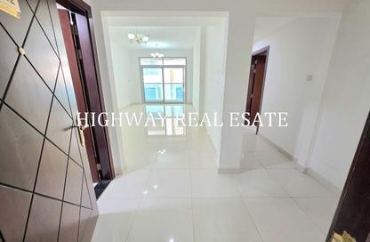 Apartment - 2 - 3 for rent in Muwaileh 29 Building - Muwaileh - Sharjah