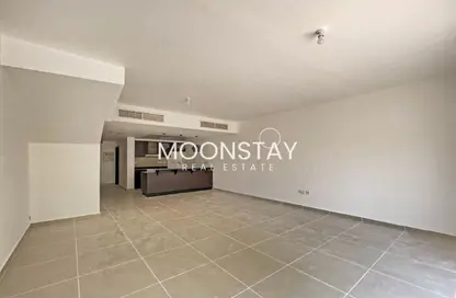 Villa - 3 Bedrooms - 4 Bathrooms for rent in Contemporary Style - Al Reef Villas - Al Reef - Abu Dhabi