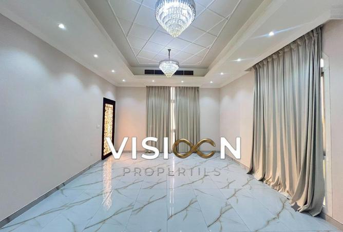 128368454 - Property Image 3
