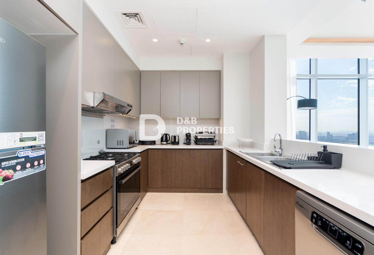 Luxury Penthouse | Burj Views | 3 Bed + Maid Room photo 14