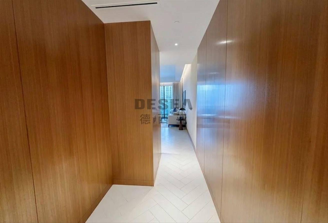 Luxury Living | Fully Furnished | Burj Khalifa View photo 6