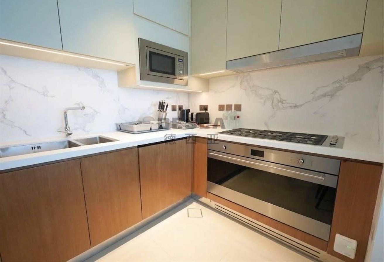 Luxury Living | Fully Furnished | Burj Khalifa View photo 8