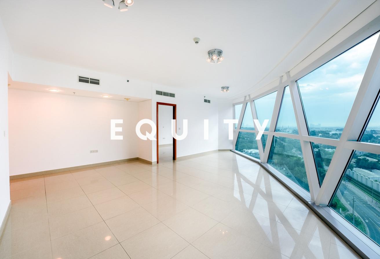 Large Layout | Upgraded Kitchen | Ready To view photo 3