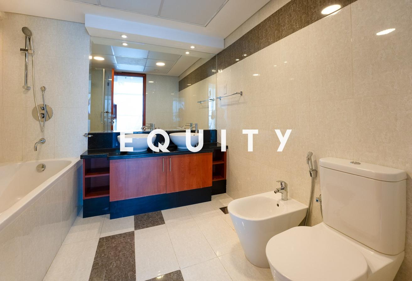 Large Layout | Upgraded Kitchen | Ready To view photo 12