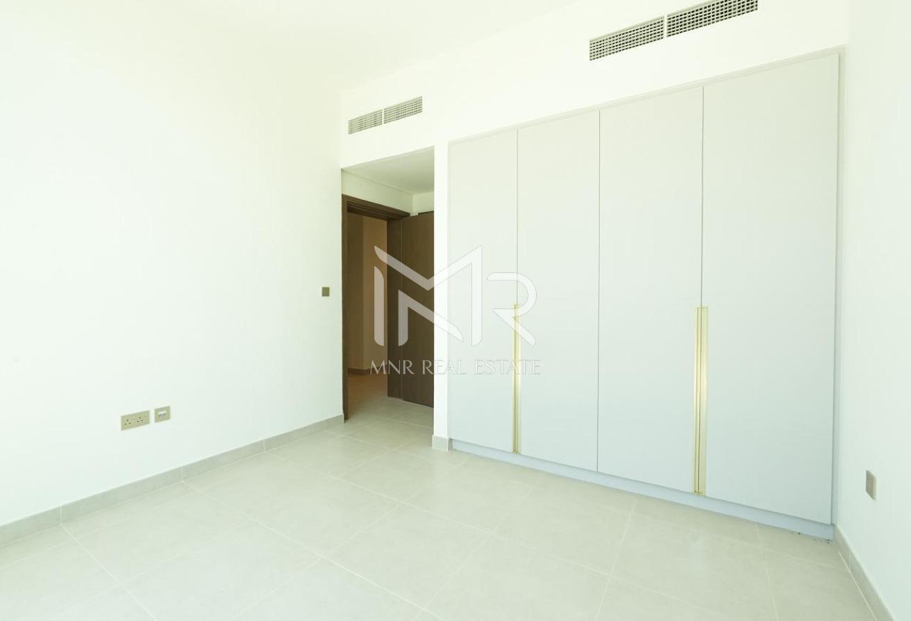 Vaacant | Luxurious Finishing | Lowest Price photo 6