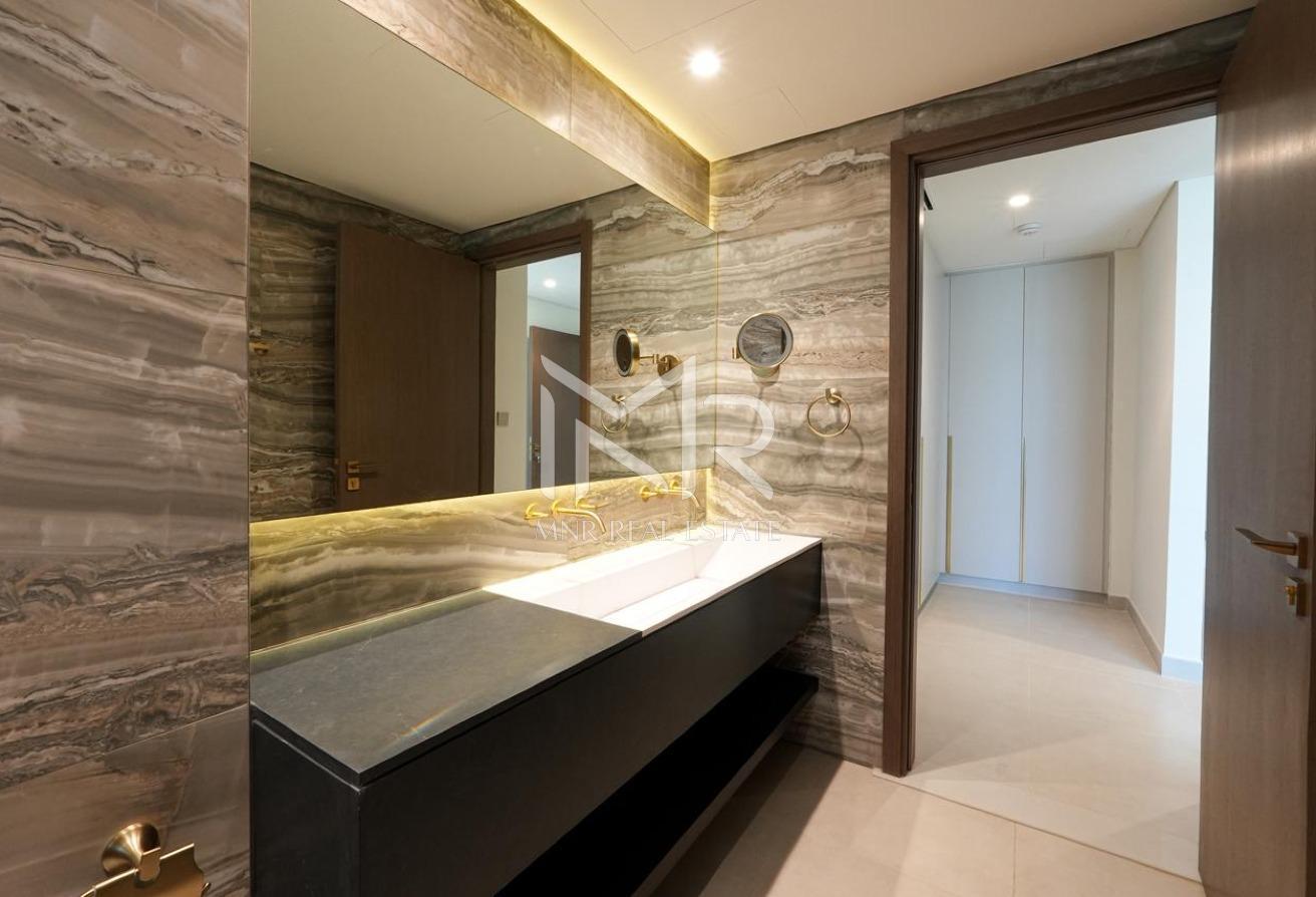 Vaacant | Luxurious Finishing | Lowest Price photo 18