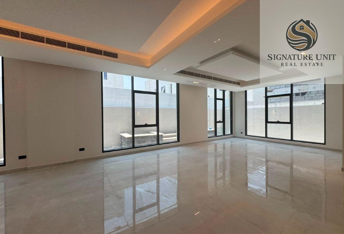 Brand New | 6 Master Suites | Gym | Elevator photo 5