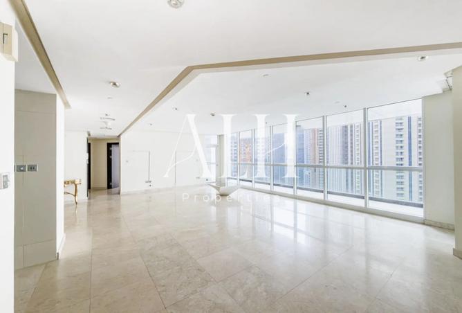 76163524 - Property Image 3