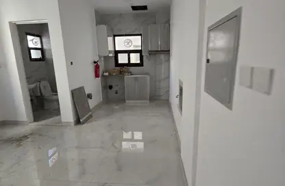 Apartment - Studio - 1 Bathroom for rent in Lilies Tower - Emirates City - Ajman Apartment - Studio - 1 Bathroom for rent in Lilies Tower - Emirates City - Ajman