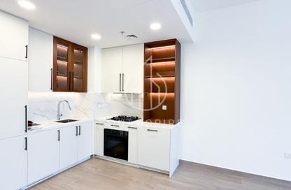 Apartment - 1 - 1 for rent in The Mayfair - Town Square - Dubai