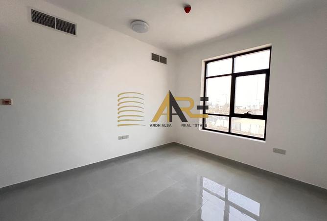 135190107 - Property Image 3