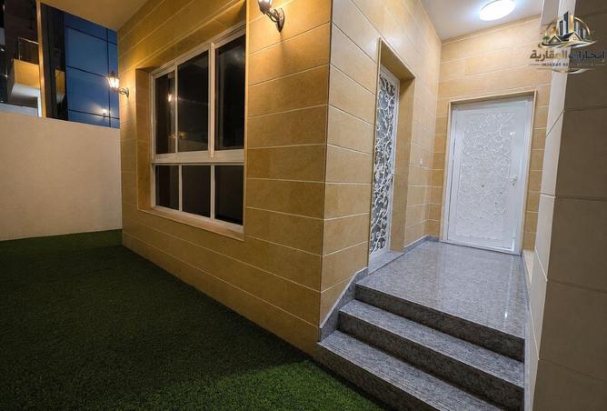 104258773 - Property Image 2