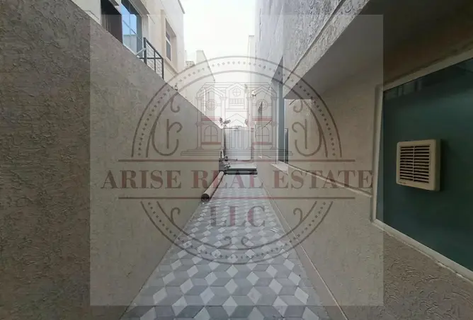 145982354 - Property Image 3