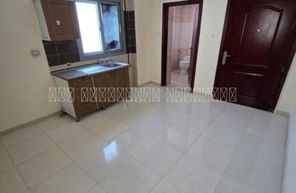 Apartment - Studio - 1 Bathroom for rent in Al Qulaya'ah - Al Sharq - Sharjah