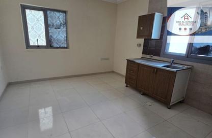 Apartment - Studio - 1 Bathroom for rent in Al Qulaya'ah - Al Sharq - Sharjah Apartment - Studio - 1 Bathroom for rent in Al Qulaya'ah - Al Sharq - Sharjah