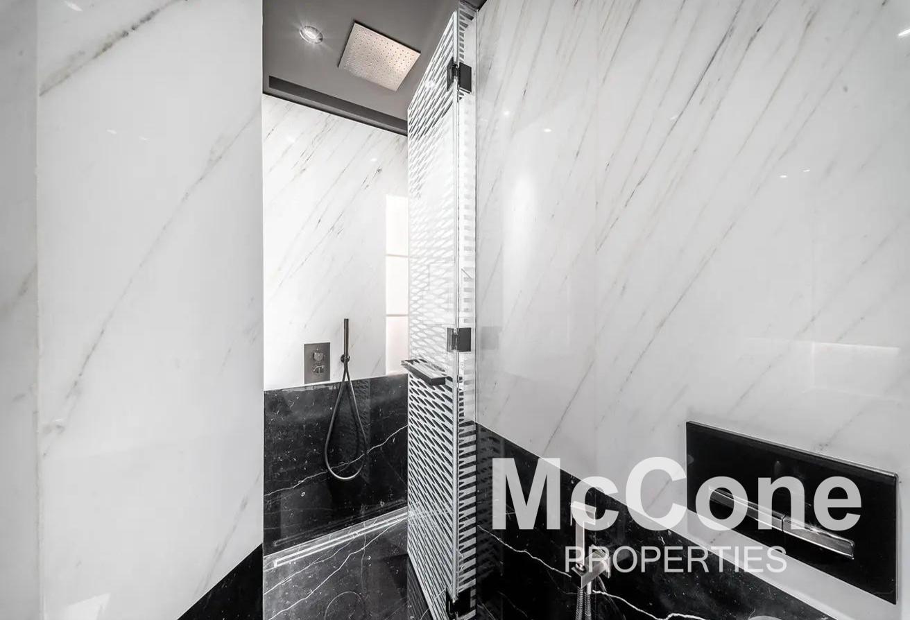 Spacious | 12 Cheques | Pagani Design | Corner photo 20