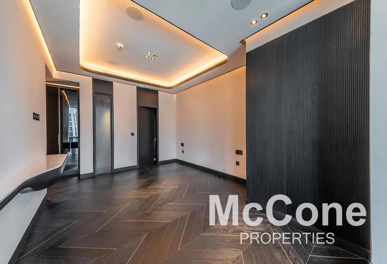 Spacious | 12 Cheques | Pagani Design | Corner photo 16