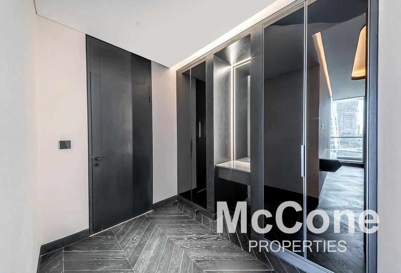 Spacious | 12 Cheques | Pagani Design | Corner photo 13