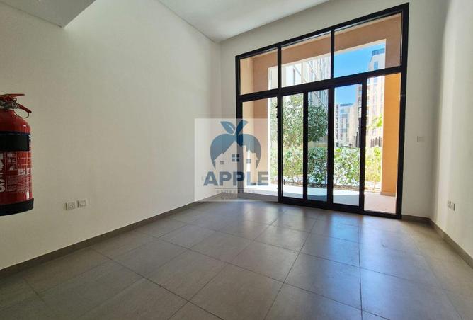 105115363 - Property Image 2
