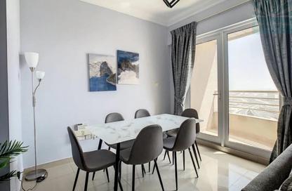 Apartment - 2 - 2 for rent in Manchester Tower - Dubai Marina - Dubai