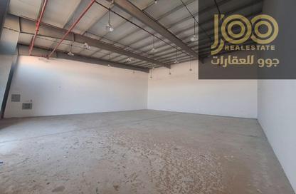 Warehouse - Studio for rent in Umm Al Thuoob - Umm Al Quwain