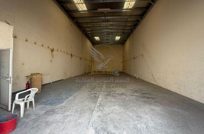 مستودع - استوديو - 1 للايجار في 18 المنطقة الصناعية رقم - المنطقة الصناعية بالشارقة - الشارقة مستودع - استوديو - 1 للايجار في 18 المنطقة الصناعية رقم - المنطقة الصناعية بالشارقة - الشارقة