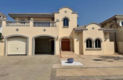 Villa - 4 - 5 for rent in Palm Jumeirah - Dubai