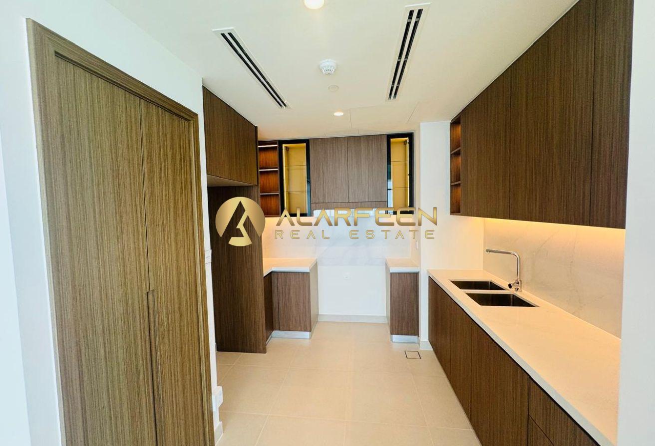 Luxury Tower | 3BR | Massive Layout | Call Now photo 4