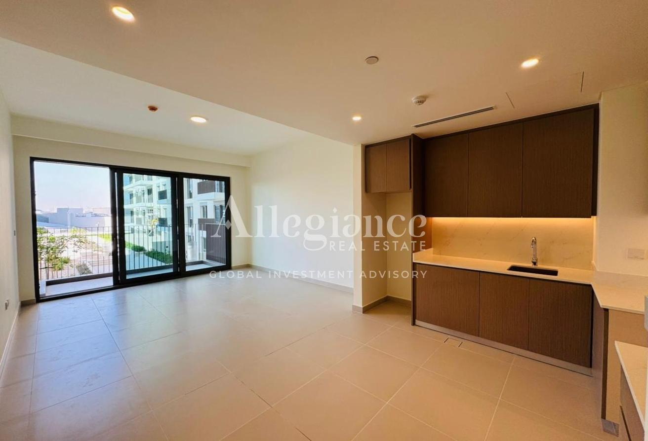 Modern 1BR | Pool View | Vacant | Prime Area photo 13