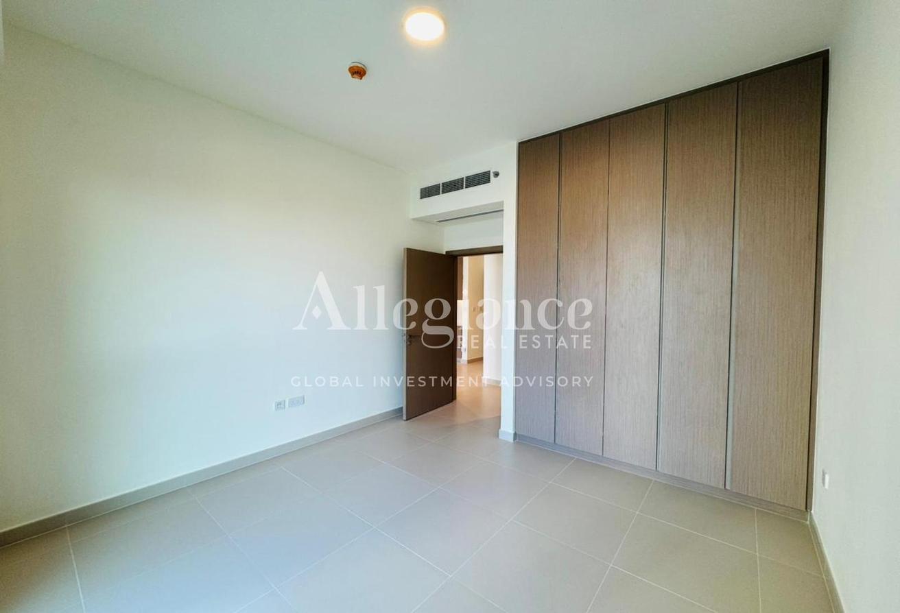 Modern 1BR | Pool View | Vacant | Prime Area photo 10