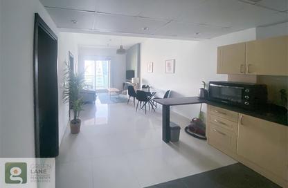شقة - 1 - 2 للإيجار في مساكن النخبة رقم 1 - مساكن النخبة الرياضية - مدينة دبي الرياضية - دبي