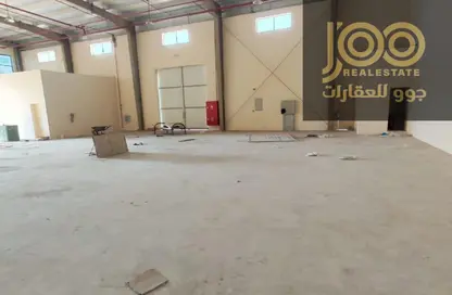 Warehouse - Studio - 1 Bathroom for rent in Umm Al Thuoob - Umm Al Quwain