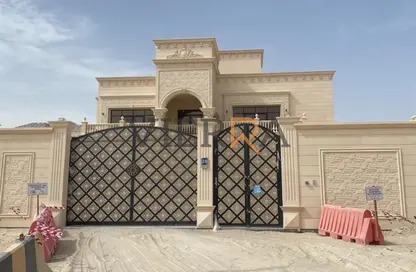 فيلا - 5 غرف نوم - 8 حمامات للايجار في مدينة الرياض - أبوظبي