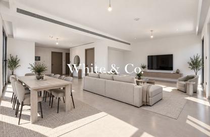 Villa - 4 - 5 for sale in Aura 1 - Aura - Tilal Al Ghaf - Dubai