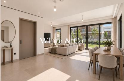 Villa - 4 - 5 for sale in Aura 1 - Aura - Tilal Al Ghaf - Dubai